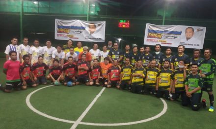 Unik ! Silaturahmi Warga Perum Griya Bukit Pelangi Dengan Kasmidi Bulang di Lapangan Futsal
