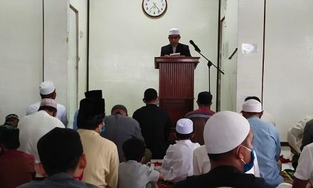 H. Ardiansyah Sulaiman jadi Imam dan Khatib Shalat Ied di Masjid Jannatul Huda Perum Griya Bukit Pelangi