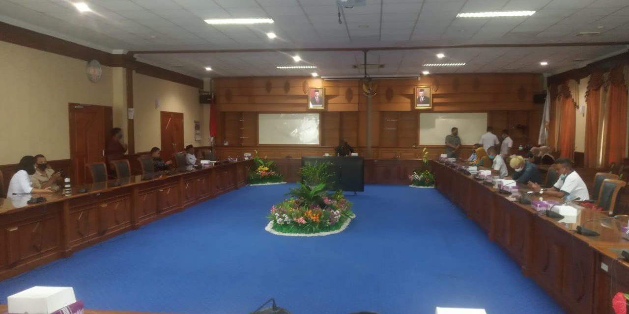 Audiensi Terkait Fasum dan Fasos Perum Griya Bukit Pelangi, DPRD Kutim Siap Kawal Sampai Tuntas