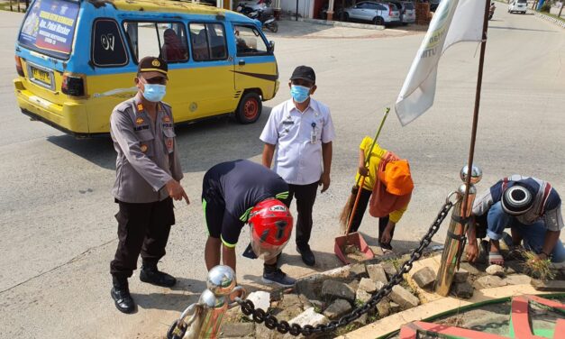 Tidak Pakai Masker Pengendara Disanksi Bersihkan Jalan Hingga Push Up