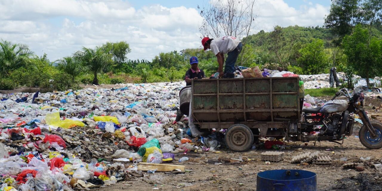 Tempat Sampah Overload, Bau Tak Sedap Dikeluhkan Warga