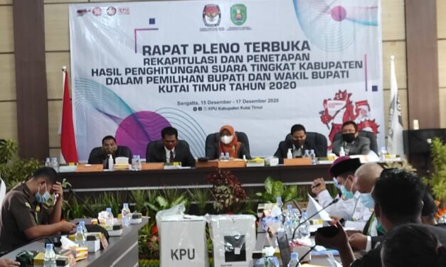 KPU Gelar Rekapitulasi Perhitungan Suara, Dihujani Interupsi Hingga Demonstrasi