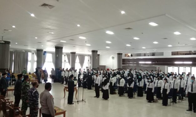 Bupati Lantik 156 PNS Jabatan Fungsional di Lingkup Pemkab Kutim