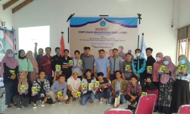 Syafruddin Narasumber di Bedah Buku ‘Bima di Timur Borneo’