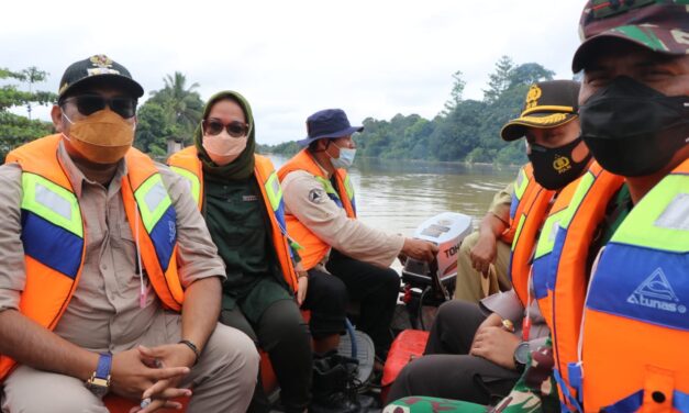 Wabup dan Forkompimda Salurkan Bantuan Banjir di Telen dan Muara Wahau
