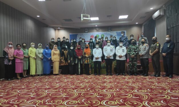 Hadiri Pelantikan Pengurus Dekranasda Kutim, Ardiansyah Harap Produk Olahan Lokal Mampu Bersaing