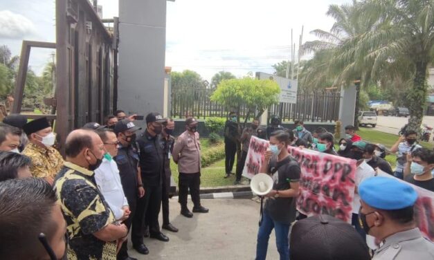 Borneo Kaltim Sambangi DPRD Pertanyakan Proses Pergantian Ketua DPRD Kaltim