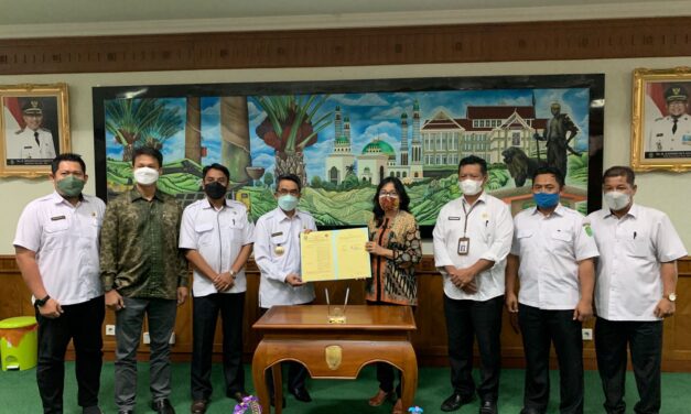 Pemkab Kutim Jalin Kesepakatan Bersama dengan YHT tentang Pelaksanaan Program Pertumbuhan Ekonomi Hijau