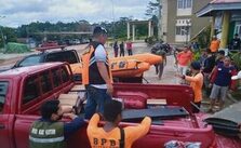 BPBD Kutim Terjunkan Personel ke Bengalon Atasi Banjir