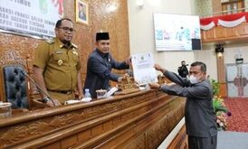 Raperda Pertanggungjawaban Pelaksanaan APBD 2021, Enam Fraksi Menerima Dengan Catatan