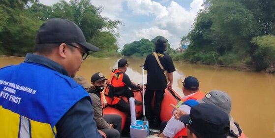 Upaya Tangani Banjir Sangatta, Komisi V DPR-RI dan Kementrian PUPR Susuri Sungai Sangatta