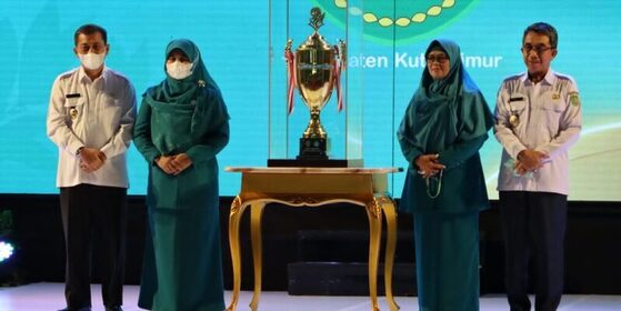 Juara Umum di HKG ke 50 Tingkat Provinsi, Kutim Boyong Piala Bergilir Gubernur Kaltim