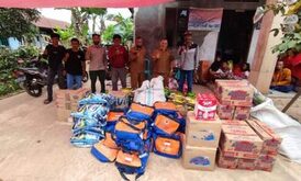 BPBD Kutim Serahkan Bantuan Untuk Korban Kebakaran di Jalan Munthe