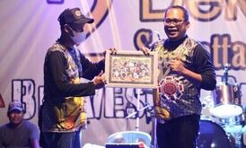Hadiri Perayaan 2 Dekade SSC, Kasmidi : Kutim Milik Semua dan Mari Bangun Bersama