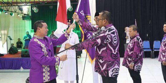 Kasmidi Bulang di Lantik Menjadi Ketua DPD HIKMA Kutim Periode 2022-2027