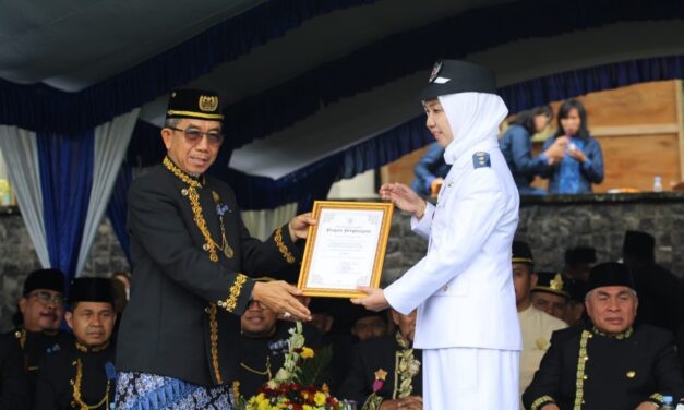 Terapkan Pelayanan Berbasis Digital, Kelurahan Teluk Lingga Juara I Lomba Kelurahan Tingkat Kabupaten