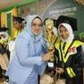 10 santri terbaik dalam ujian Munaqosah Dapat Surprise Dari Wabup Kasmidi