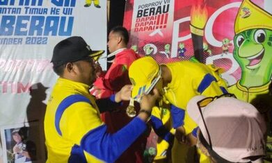 Panjat Tebing Kutim Sumbang Medali Emas di Kelas Speed WR Tim Putra