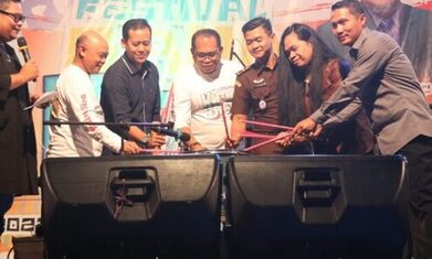 Buka Festival Musik Kutim Bisa 2022, Kasmidi Minta Tampilkan Ide Musik Kreatif