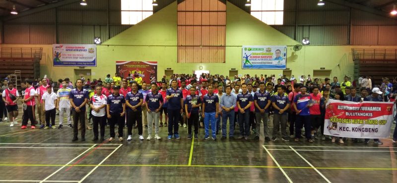215 Pebulutangkis Ikuti Kejuaraan Badminton Kapolres Open Kutim 2023