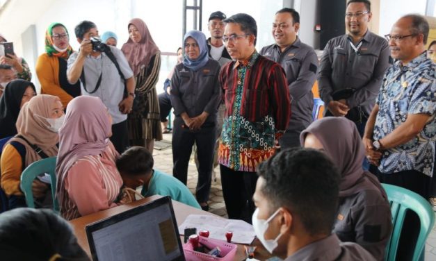 Penyaluran BLT UMKM Tahap 4 di Laksanakan, 1.500 Pelaku UMKM Kutim Terima Bantuan