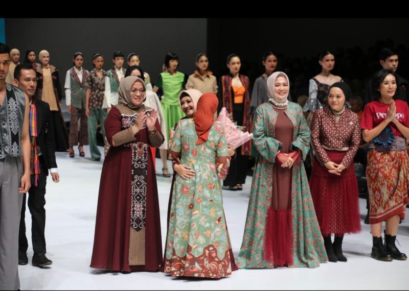 Indonesia Fashion Week 2023, Kutim Tampilkan Tenun Rakat