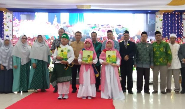 285 Siswa-Siswi SDIT Darusalaam Laksanakan Khatmul Quran dan Imtihan