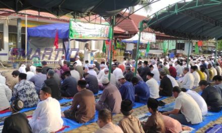 Ribuan Jamaah Muhammadiyah Laksanakan Sholat I’ed di Halaman Kantor Camat Sangatta Utara