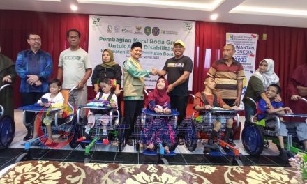 Kolaborasi Baznas Kutim dan GVF Bagikan Kursi Roda Kepada 40 Anak Penyandang Disabilitas