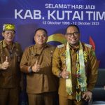 Wabup Kasmidi Minta PD Sampaikan Informasi Program di Podcast Kominfo Kutim