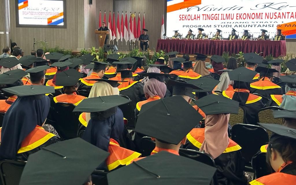 STIE Nusantara Sangatta Wisuda 117 Mahasiswa, Bupati Ardiansyah Harap Alumni Punya Kemampuan Dalam Berusaha