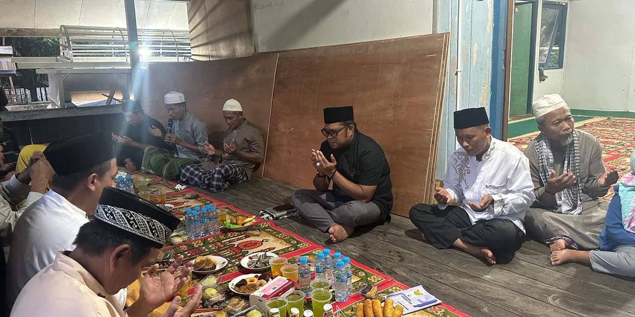Jalin Silaturahmi,Wabup Kasmidi Buka Puasa Bersama Warga Desa Segoi Makmur
