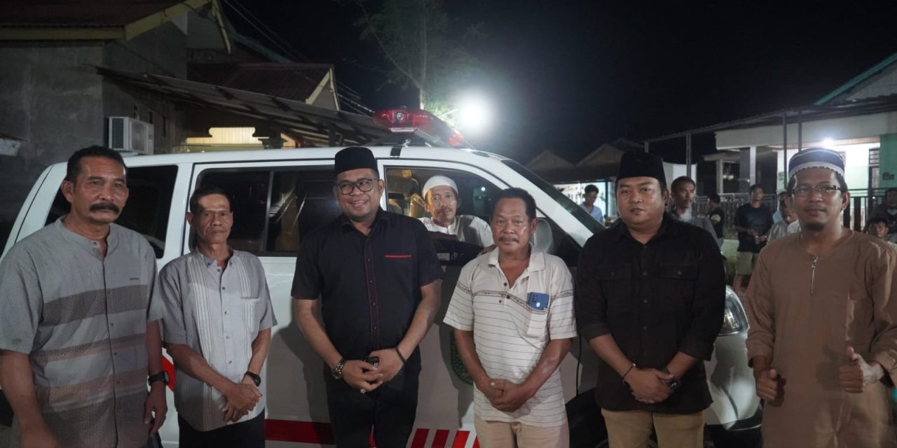 Warga Gang Durian Sangatta Utara Terima Ambulance, Wabup Kasmidi : Saling Membantu Dalam Kebaikan