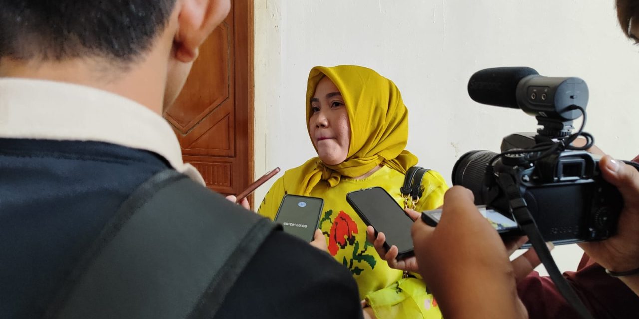 Reses di 3 Kecamatan, Air Bersih dan Listrik Jadi Perhatian Leni