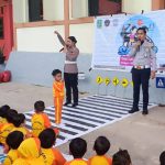 Dishub Kutim Kenalkan Sadar Berlalu Lintas Usia Dini di TK Negeri 1 Sangatta