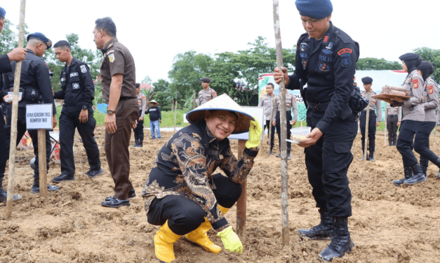 Program Ketahanan Pangan Nasional di Balikpapan: Upaya Bersama Polri dan TNI