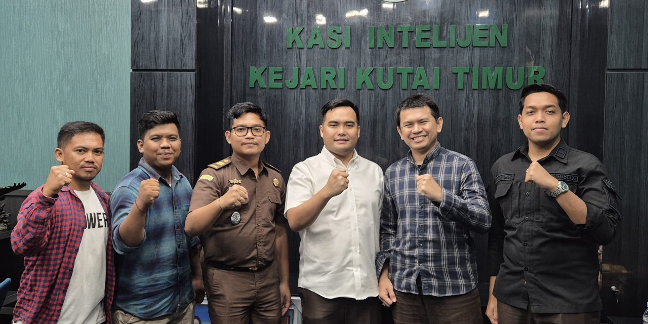 Perkuat Sinergitas, AJKT Silaturahmi Bersama Kasi Intel Kejari Kutim