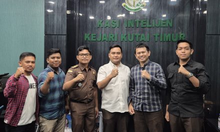 Perkuat Sinergitas, AJKT Silaturahmi Bersama Kasi Intel Kejari Kutim