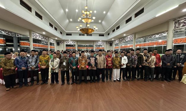 Buka Rakorda BAZNAS se kaltim, Bupati Ardiansyah Dukung Peningkatan Kualitas Pengelolaan Zakat