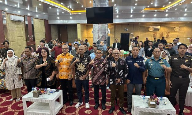 PWRI Kutim Gelar UKW, Bupati Ardiansyah Harap Insan Pers Memahami Akurasi Pemberitaan dan Regulasi Kewartawanan