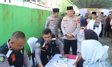 Warga Sangkulirang Antusias Ikuti Bakti Kesehatan Polres Kutim