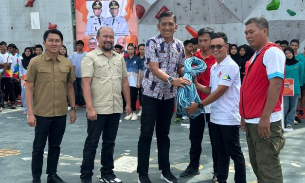 Membidik Tiket Porprov 2026, 122 Atlet Panjat Tebing Kaltim Adu Skill di Kutim