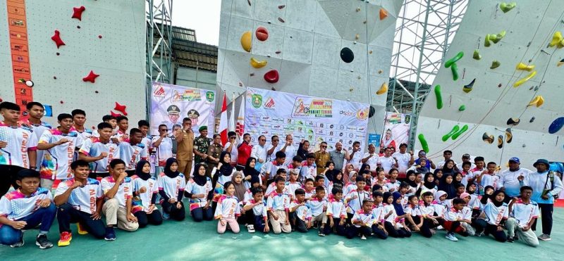 Kutim Tuan Rumah Kejurnas Panjat Tebing Seri-2, Bupati Ardiansyah : Upaya Cetak Atlet Berprestasi