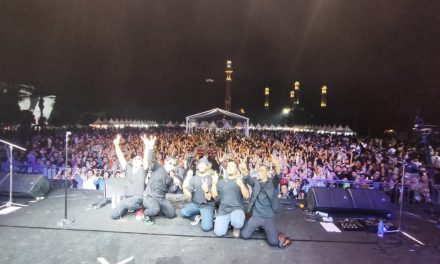 Vagetos Tutup Pekan Pemuda KNPI Kutim dengan Penuh Nostalgia, Ribuan Warga Padati Alun-Alun