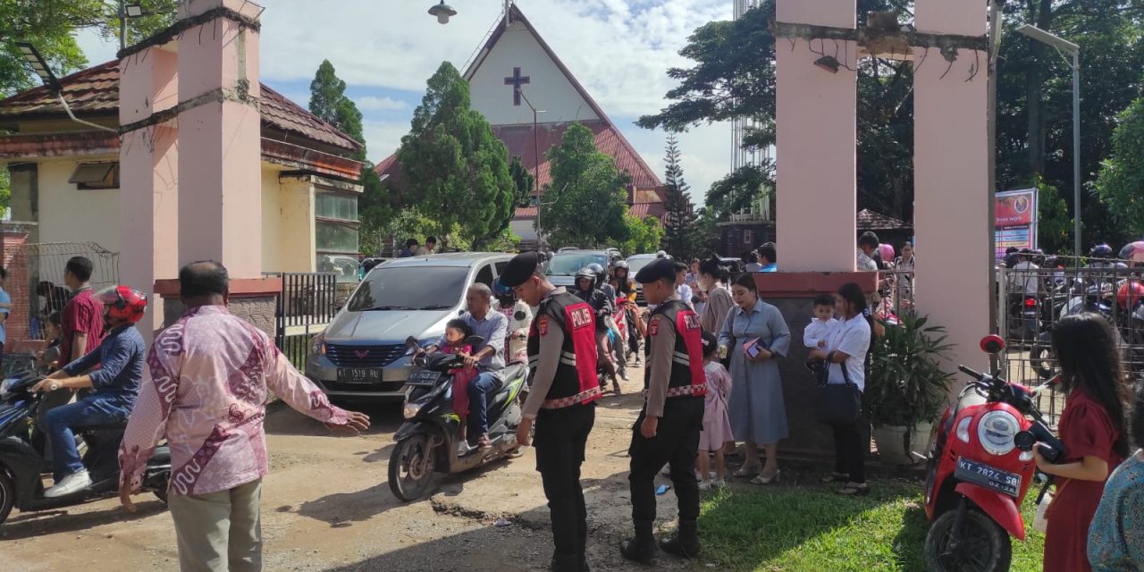Jelang Natal 2025, Satsamapta Polres Kutim Intensifkan Patroli Dialogis di Sejumlah Gereja