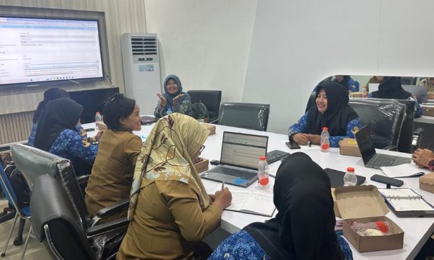 Diskominfo Kutim Perkuat Kompetensi Pelaporan Pajak Melalui Asistensi Coretax dari KPP Pratama Bontang