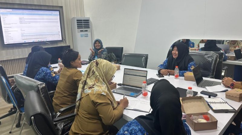 Diskominfo Kutim Perkuat Kompetensi Pelaporan Pajak Melalui Asistensi Coretax dari KPP Pratama Bontang