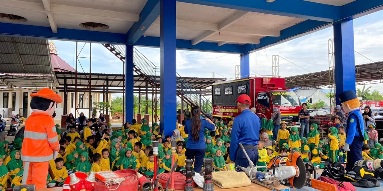 Jadi Pemadam Cilik, Anak-anak TK ABA Latihan Hadapi Bahaya Api