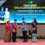 Pisah Sambut Kajari Kutim, Tutuko Wahyu Minulyo Resmi Gantikan Reopan Saragih