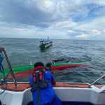 Cuaca Buruk Picu Perahu Terbalik, Satpolairud Kutim Selamatkan Tiga Pemancing